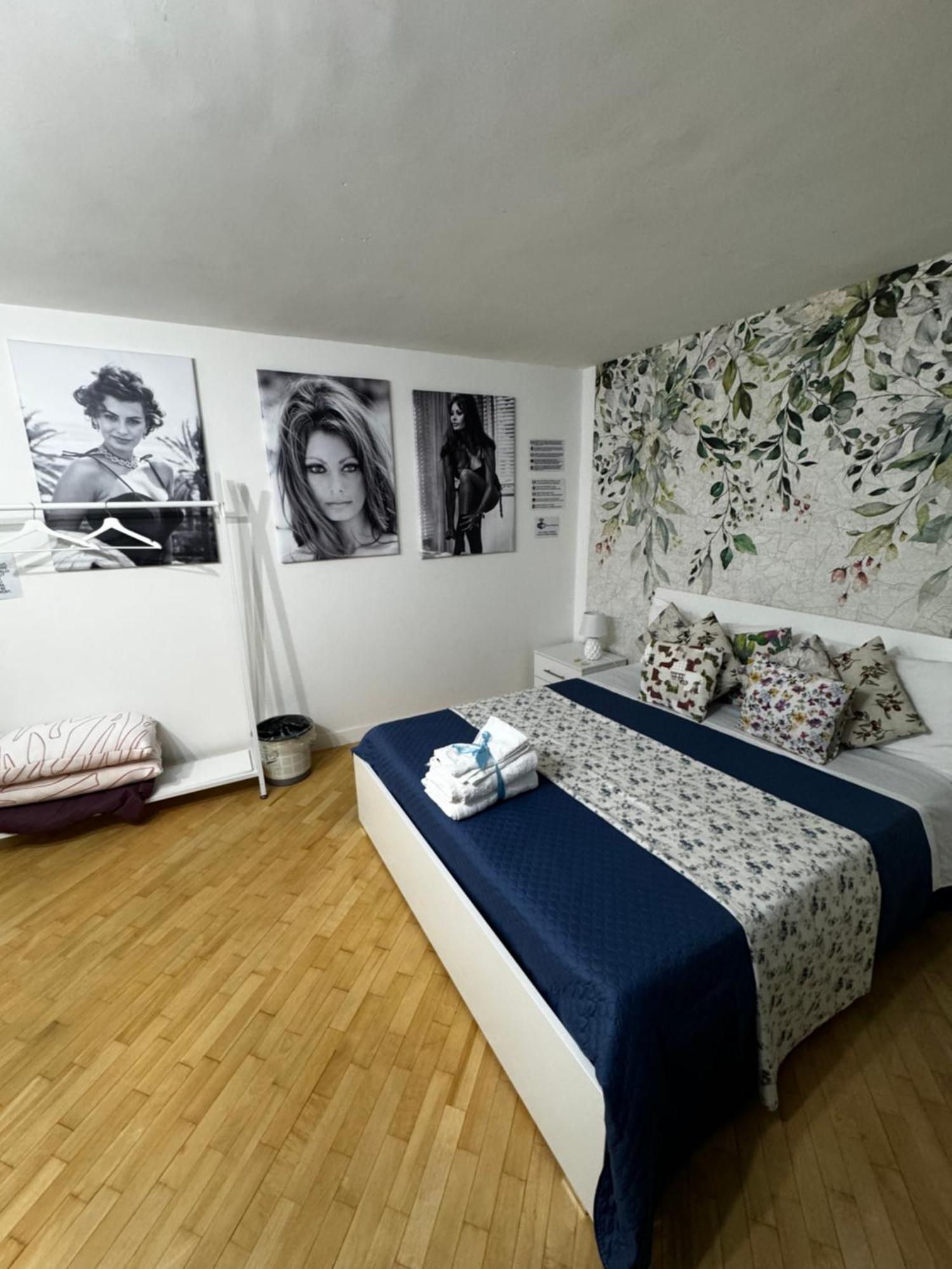 Plebiscito Charme Rooms Neapel Exteriör bild